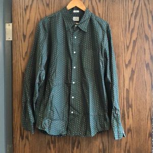 J Crew men’s slim fit button down shirt. Size XL
